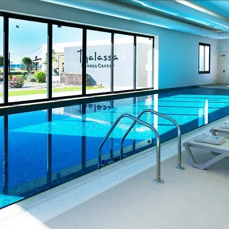Luna 1 Bedroom With Sea View