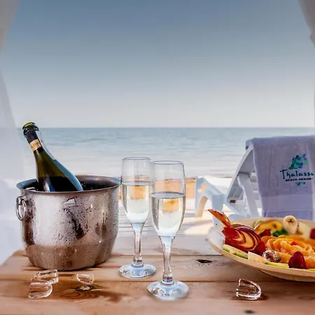 Апартаменты Luna 1 Bedroom With Sea View *